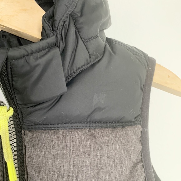 H&M Hooded Puffer Vest - Picture 2 of 7